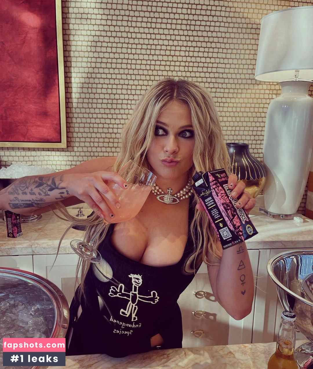 Avril Lavigne Nahé úniky fotek pouze od fanoušků #321 - Fapshots