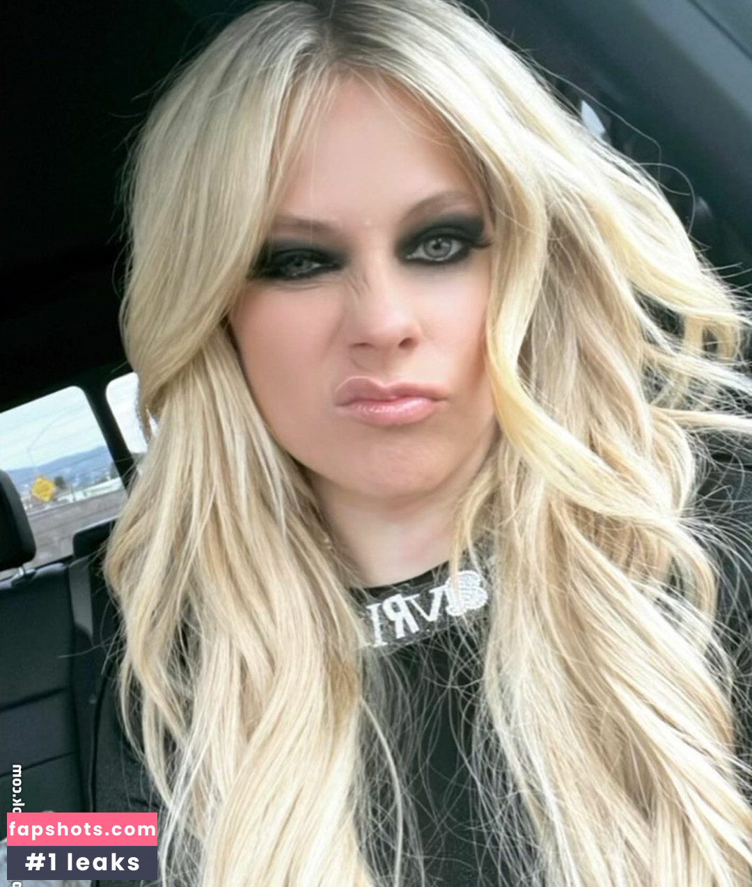 Avril Lavigne Nahé úniky fotek pouze od fanoušků #365 - Fapshots