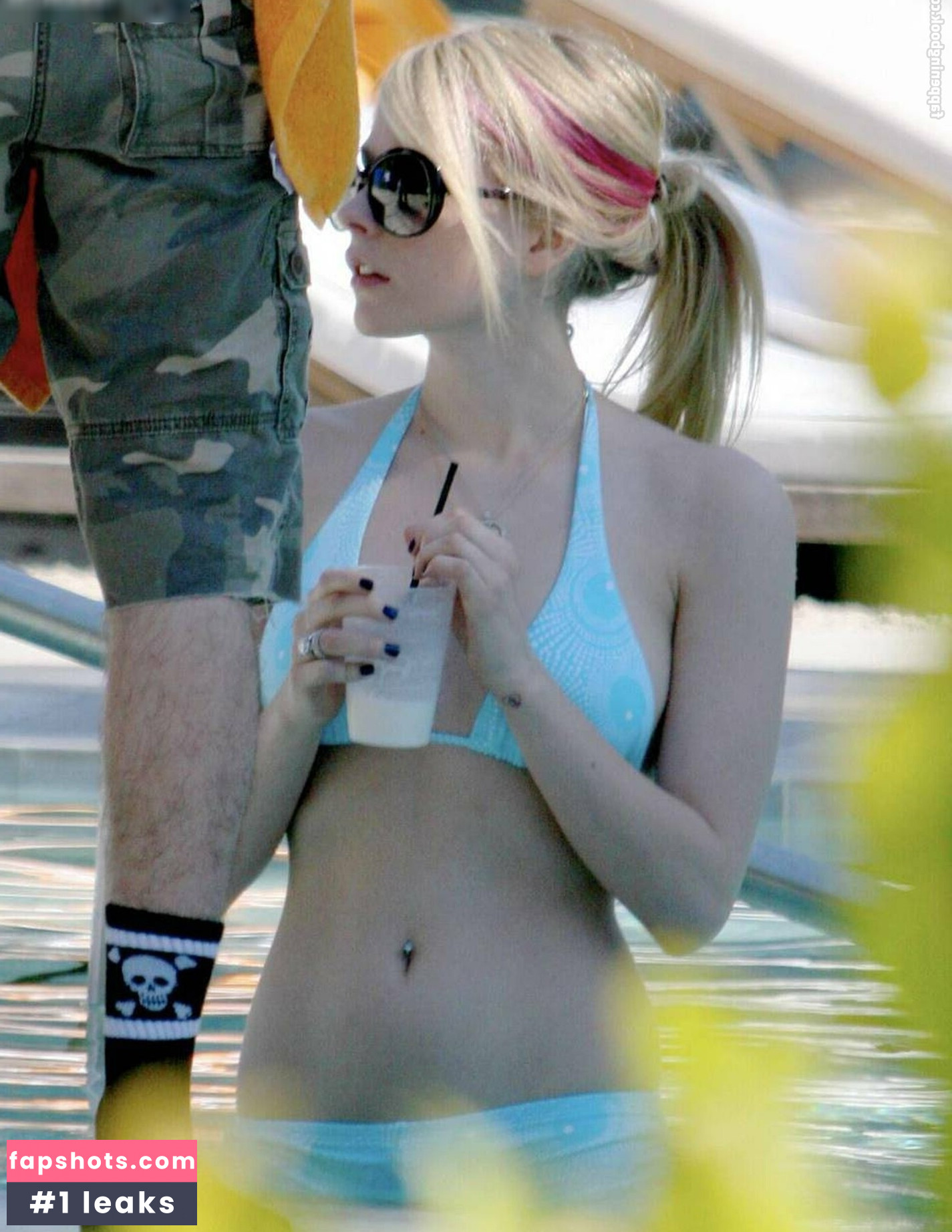 Avril Lavigne Nahé úniky fotek pouze od fanoušků #50 - Fapshots