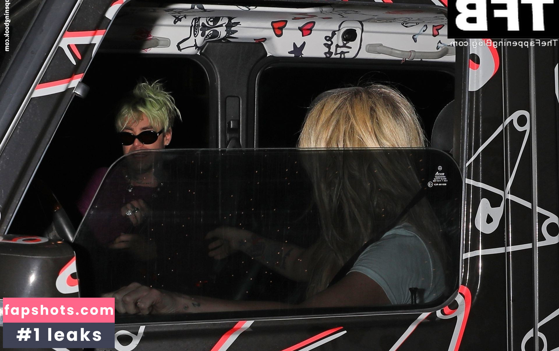 Avril Lavigne Nude Leaks OnlyFans Photos #511 - LeakJerk