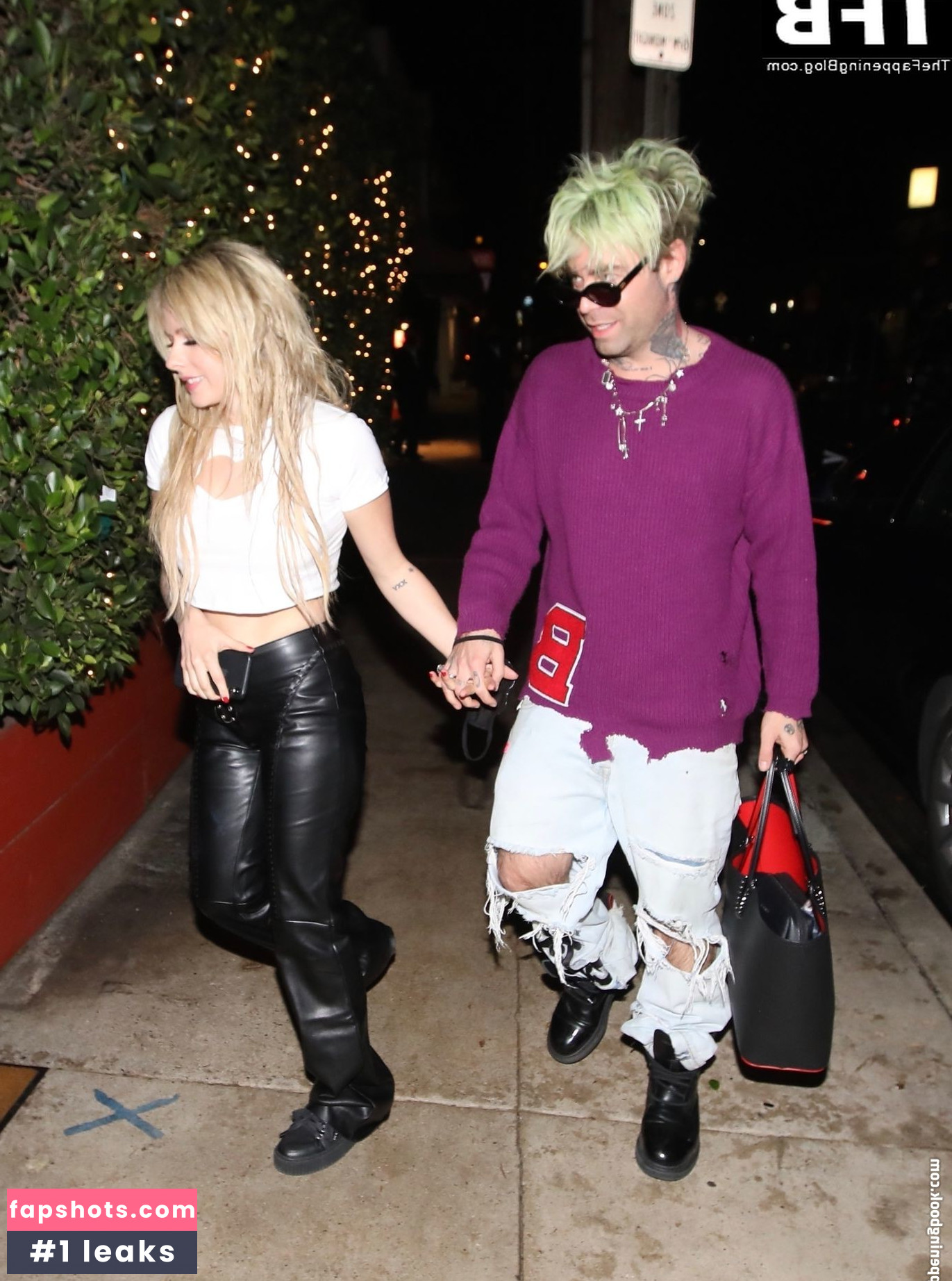 Avril Lavigne Nude Leaks OnlyFans Photos #523 - LeakJerk