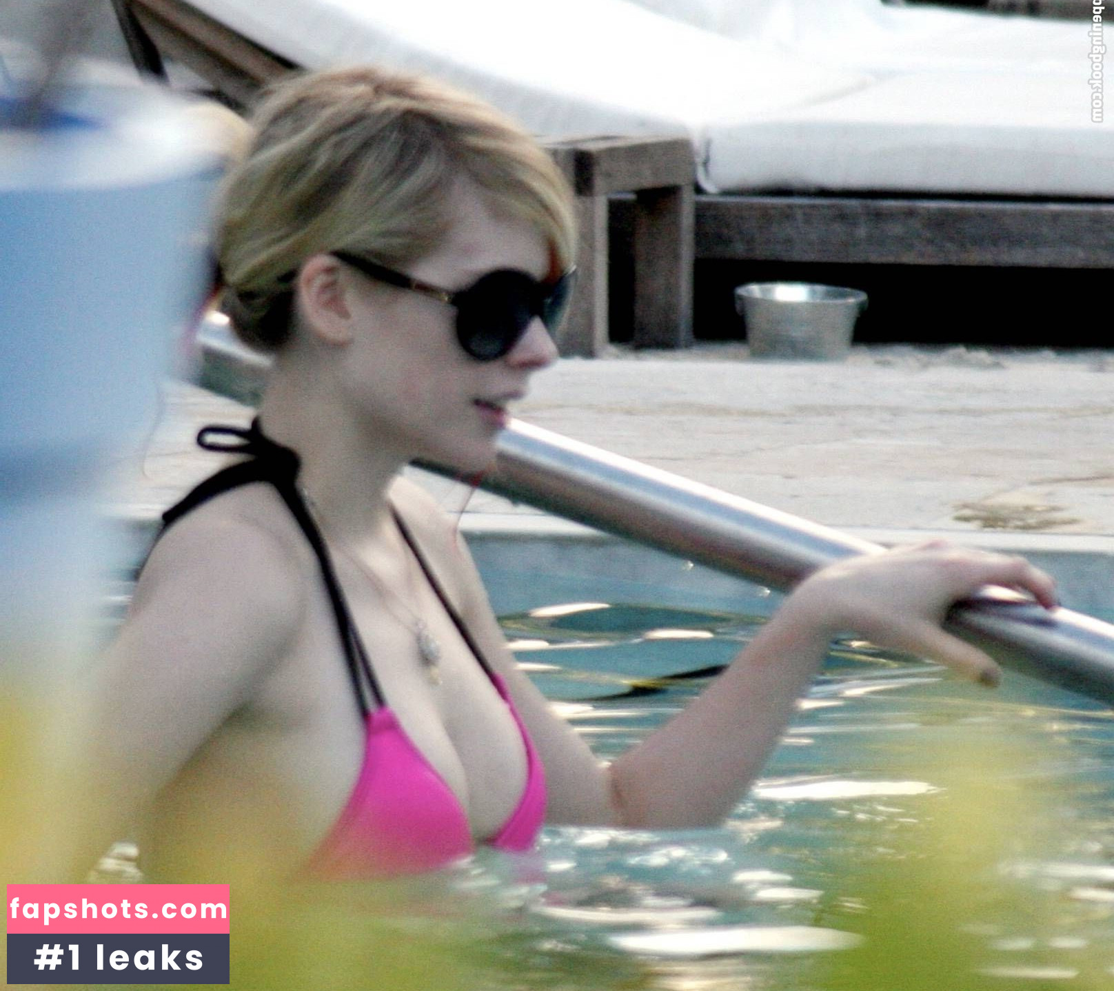 Avril Lavigne Nude Leaks OnlyFans Photos #593 - LeakJerk