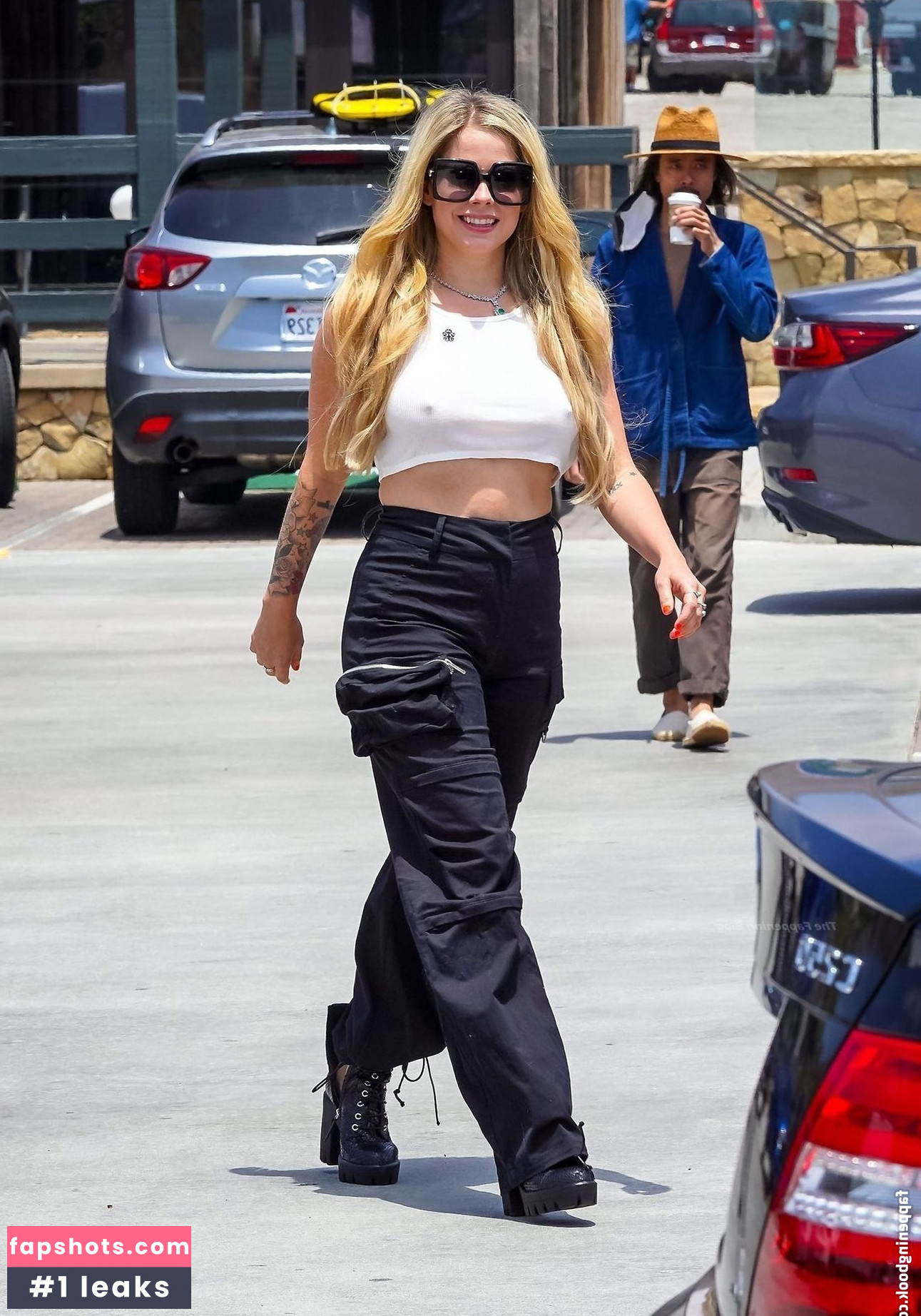 Avril Lavigne Nude Leaks OnlyFans Photos #676 - LeakJerk