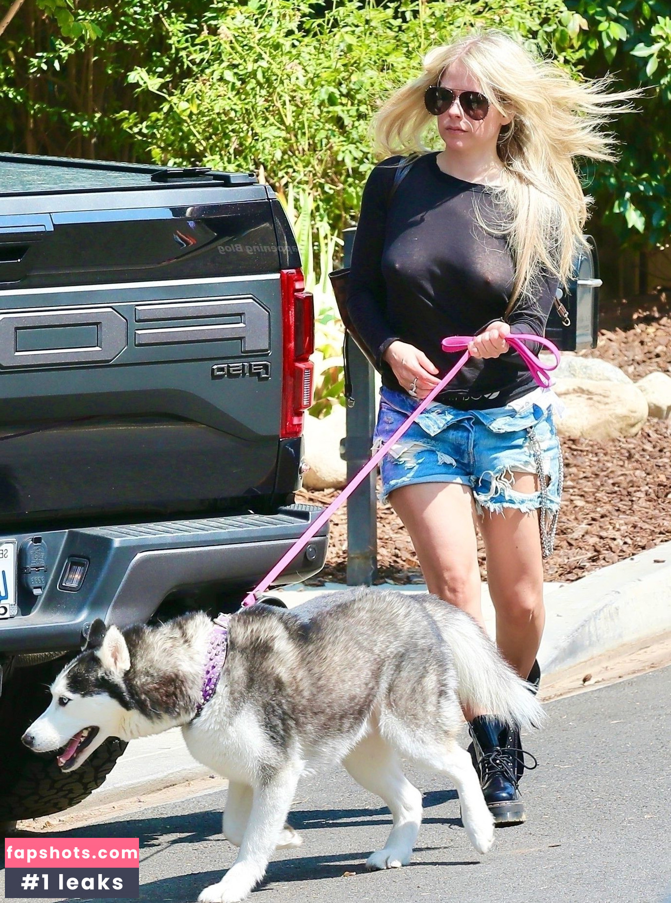 Avril Lavigne Nahé úniky fotek pouze od fanoušků #728 - Fapshots