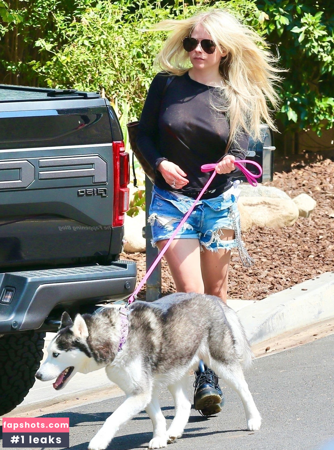 Avril Lavigne Nahé úniky fotek pouze od fanoušků #733 - Fapshots