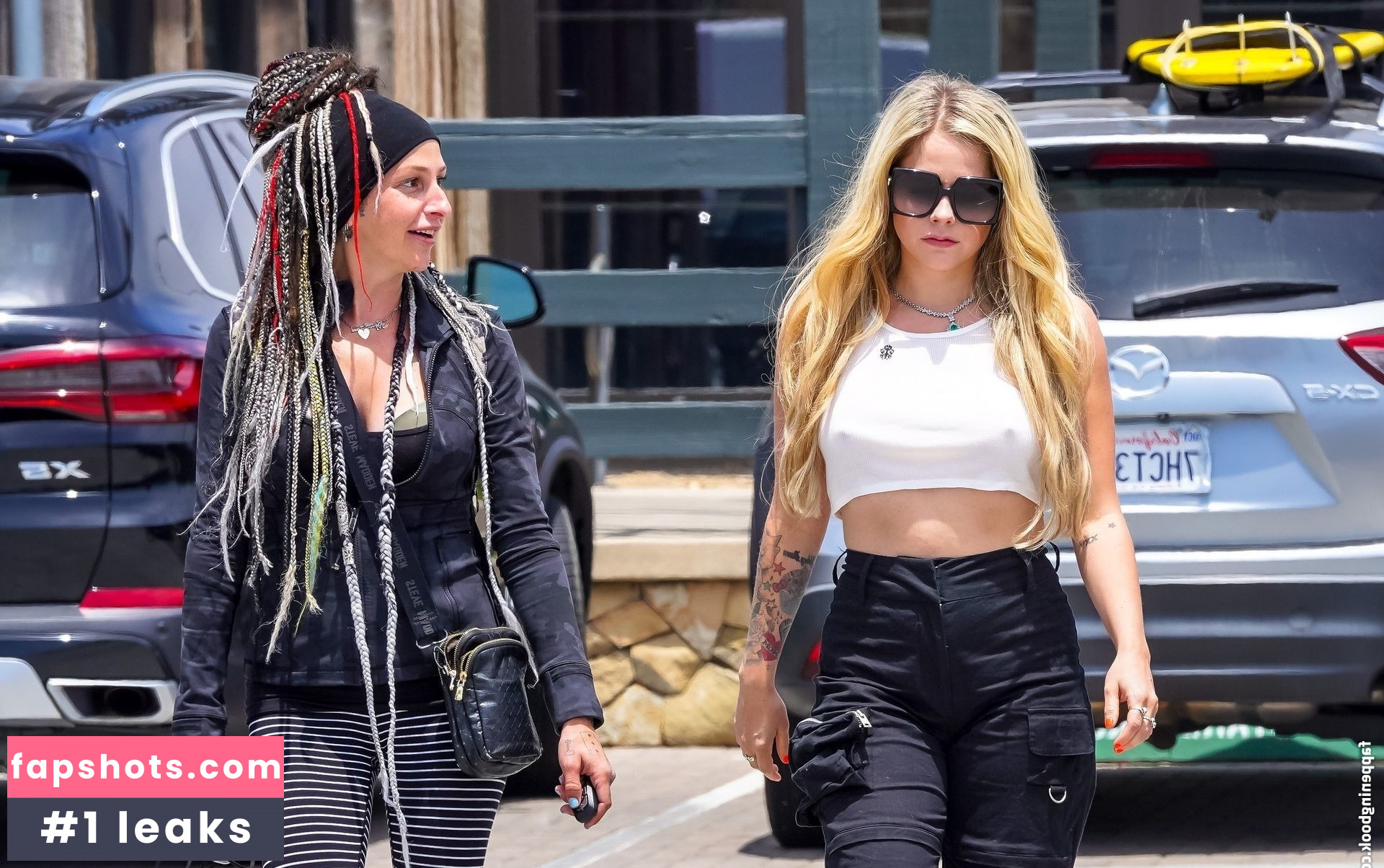 Avril Lavigne Nahé úniky fotek pouze od fanoušků #755 - Fapshots