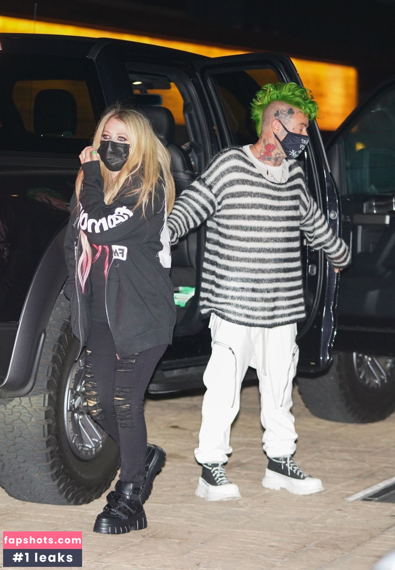 Avril Lavigne Nahé úniky fotek pouze od fanoušků #790 - Fapshots