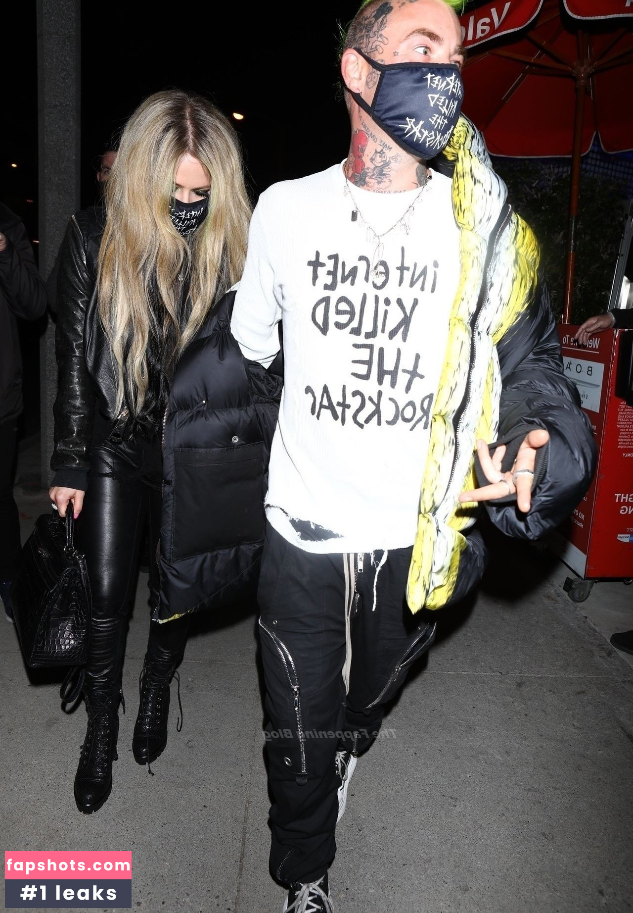 Avril Lavigne Nahé úniky fotek pouze od fanoušků #832 - Fapshots