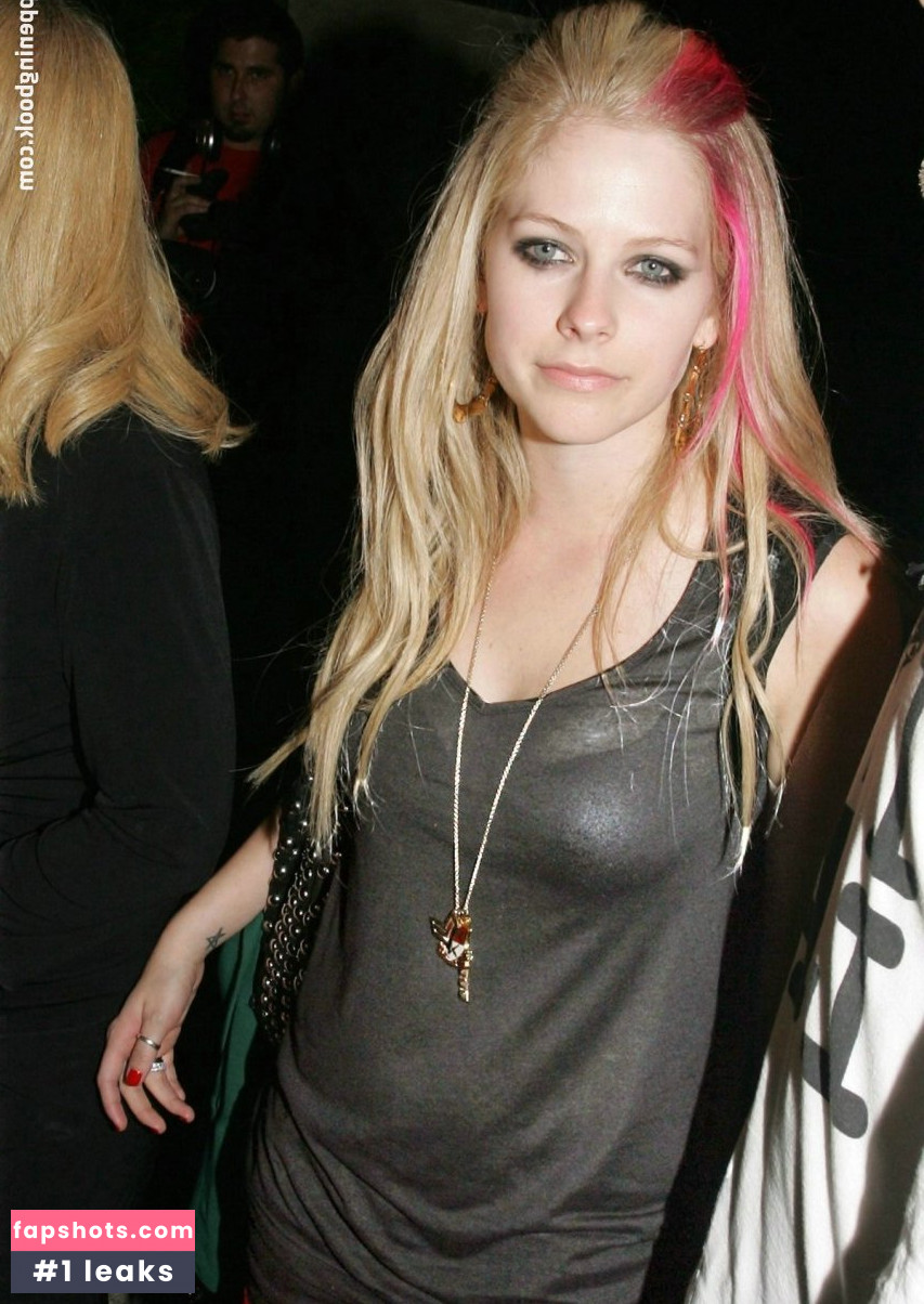 Avril Lavigne Nahé úniky fotek pouze od fanoušků #869 - Fapshots