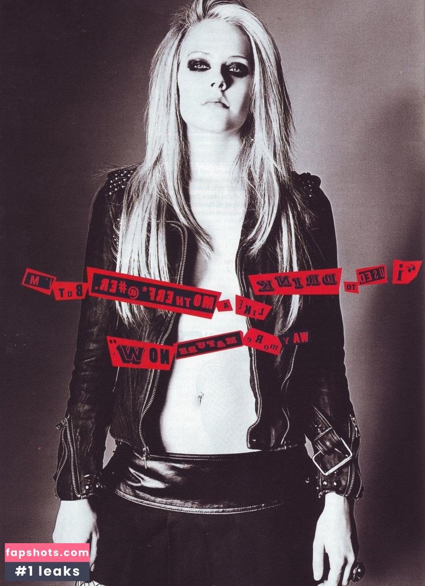 Avril Lavigne Nahé úniky fotek pouze od fanoušků #888 - Fapshots