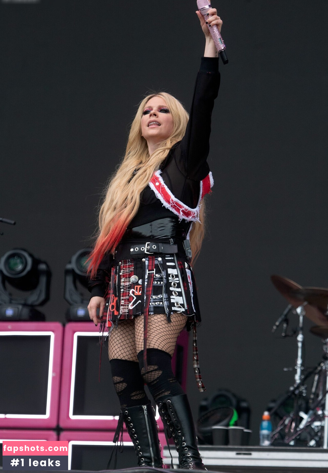 Avril Lavigne Nahé úniky fotek pouze od fanoušků #94 - Fapshots