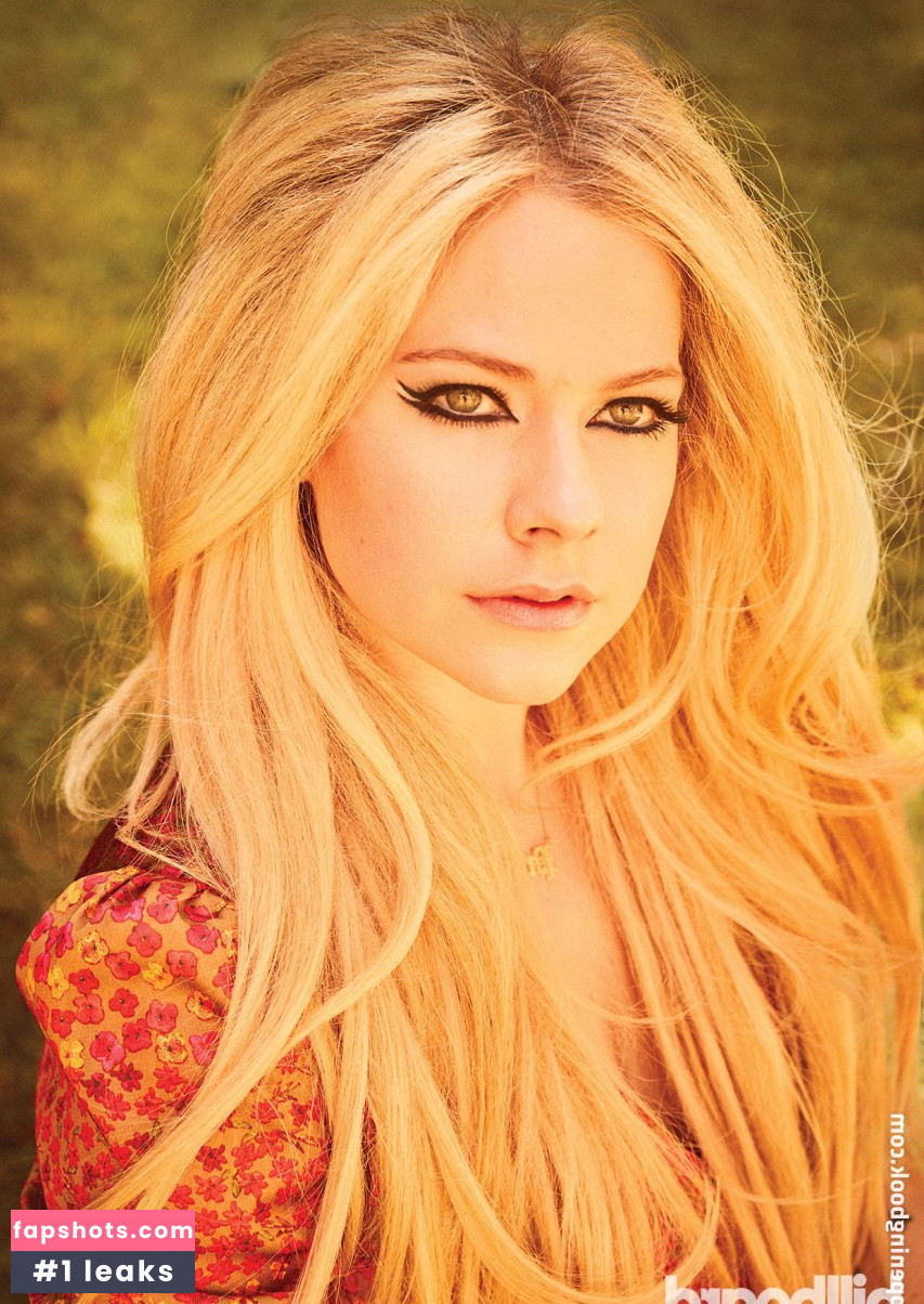 Avril Lavigne Nahé úniky fotek pouze od fanoušků #932 - Fapshots