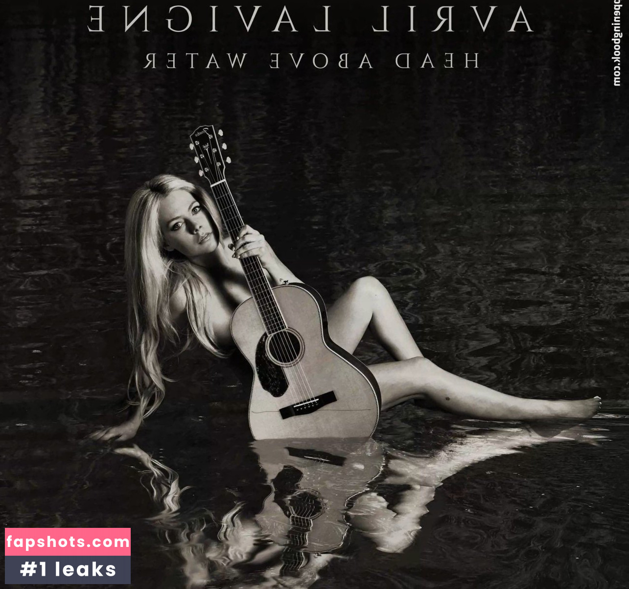 Avril Lavigne Nahé úniky fotek pouze od fanoušků #938 - Fapshots