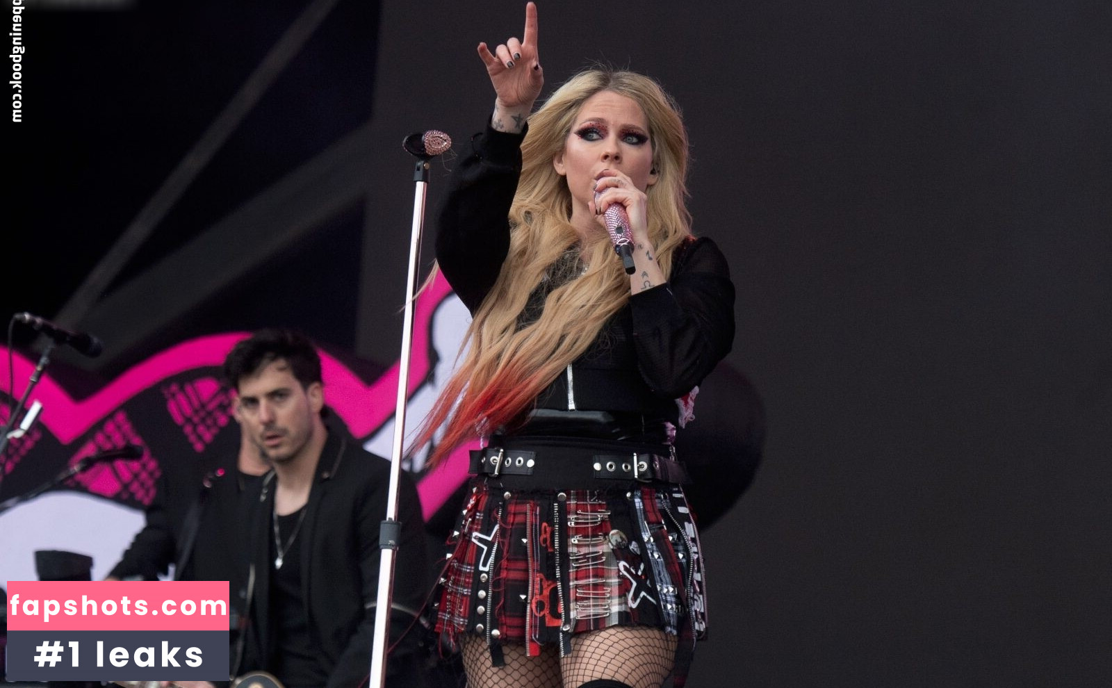 Avril Lavigne Nahé úniky fotek pouze od fanoušků #97 - Fapshots