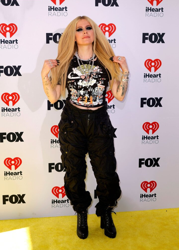 avril-lavigne gallery photo #170