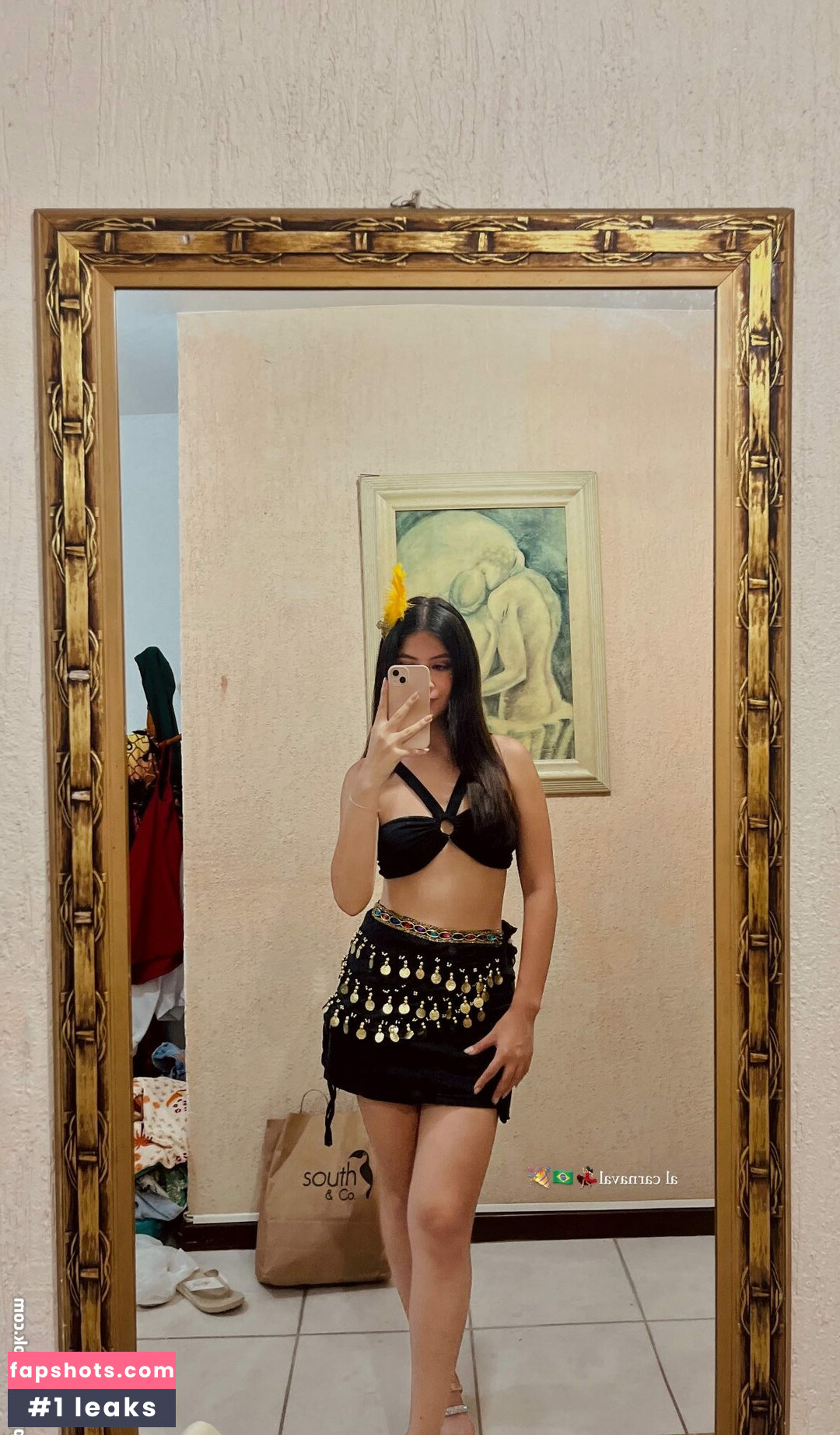 Avril Toro gallery photo #6