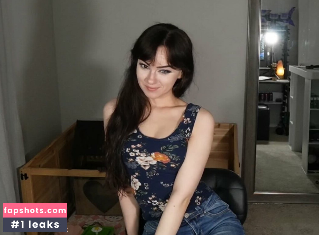 Awkspew_roo2 gallery photo #4