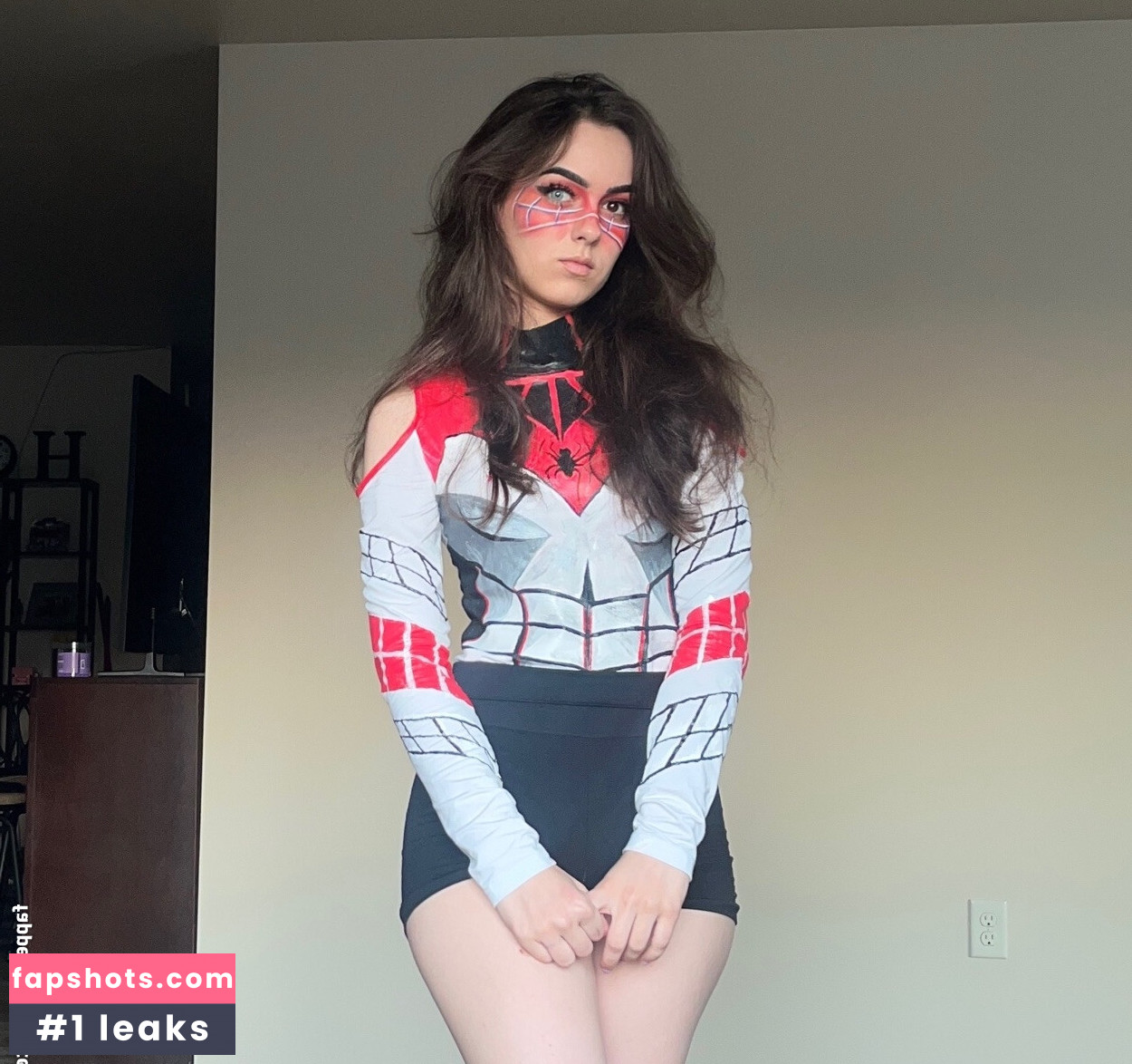 Awkspew_roo2 gallery photo #45