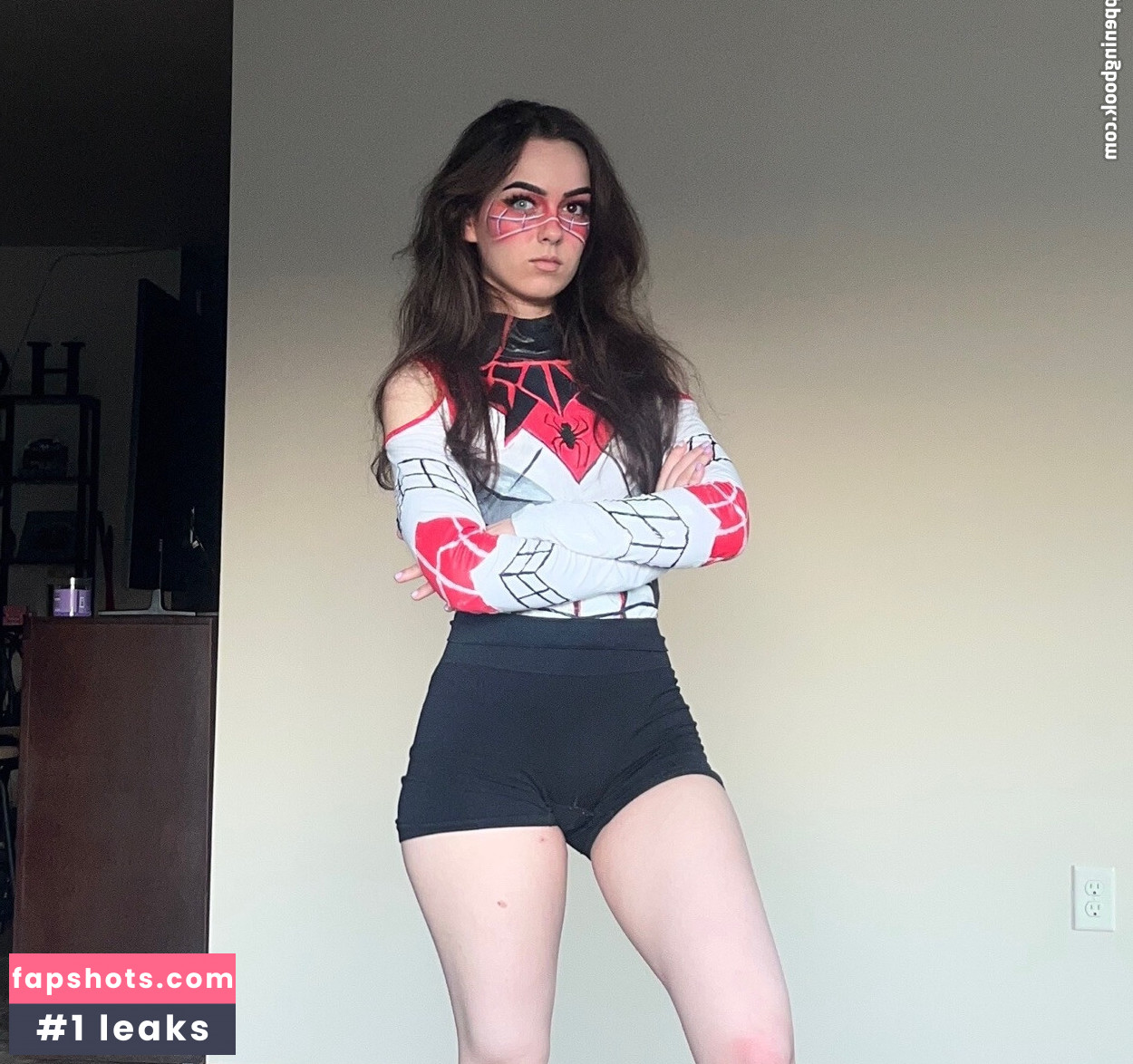 Awkspew_roo2 gallery photo #46