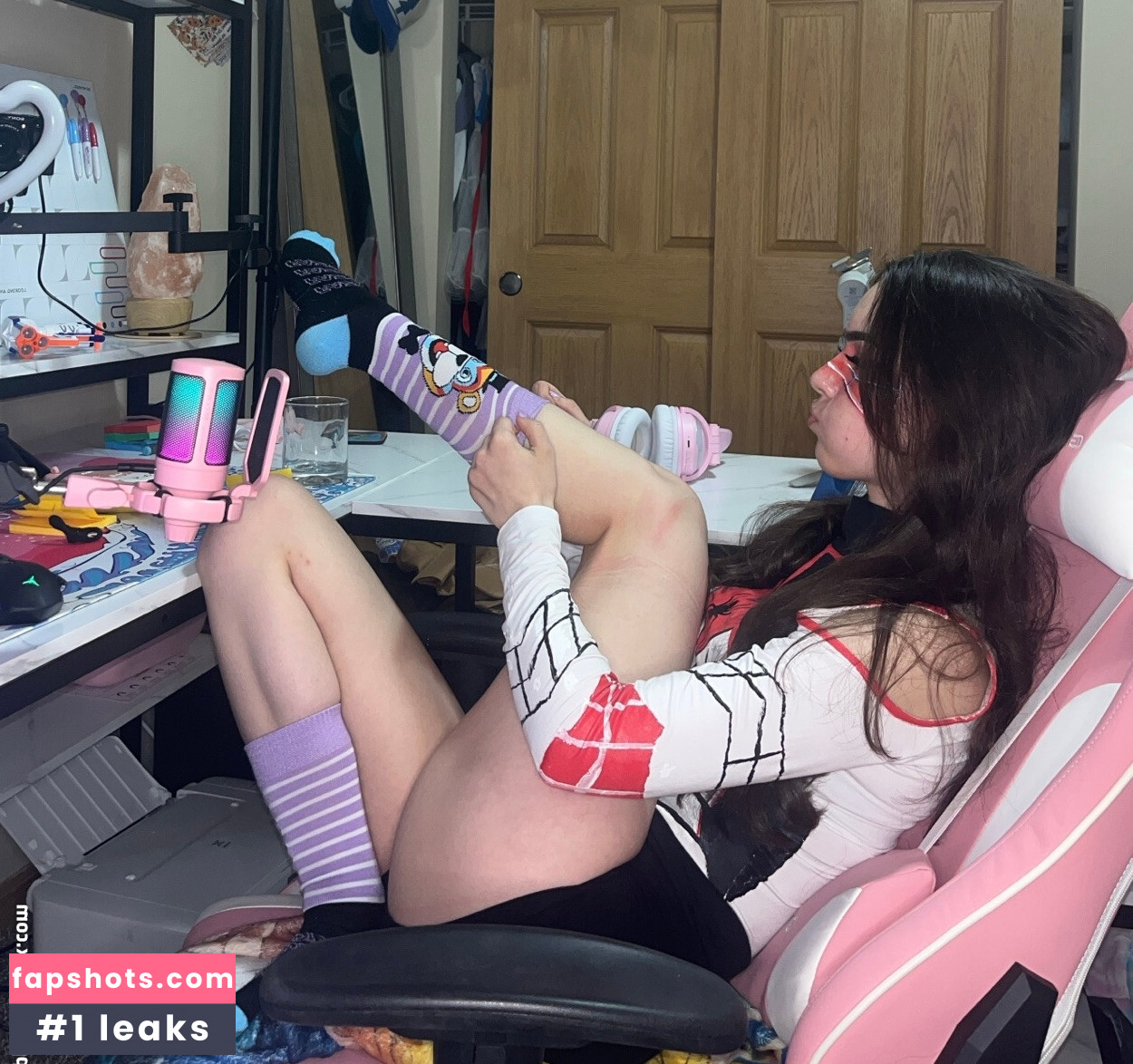 Awkspew_roo2 gallery photo #56