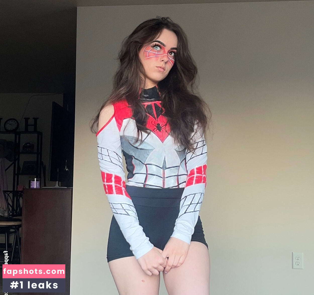 Awkspew_roo2 gallery photo #63