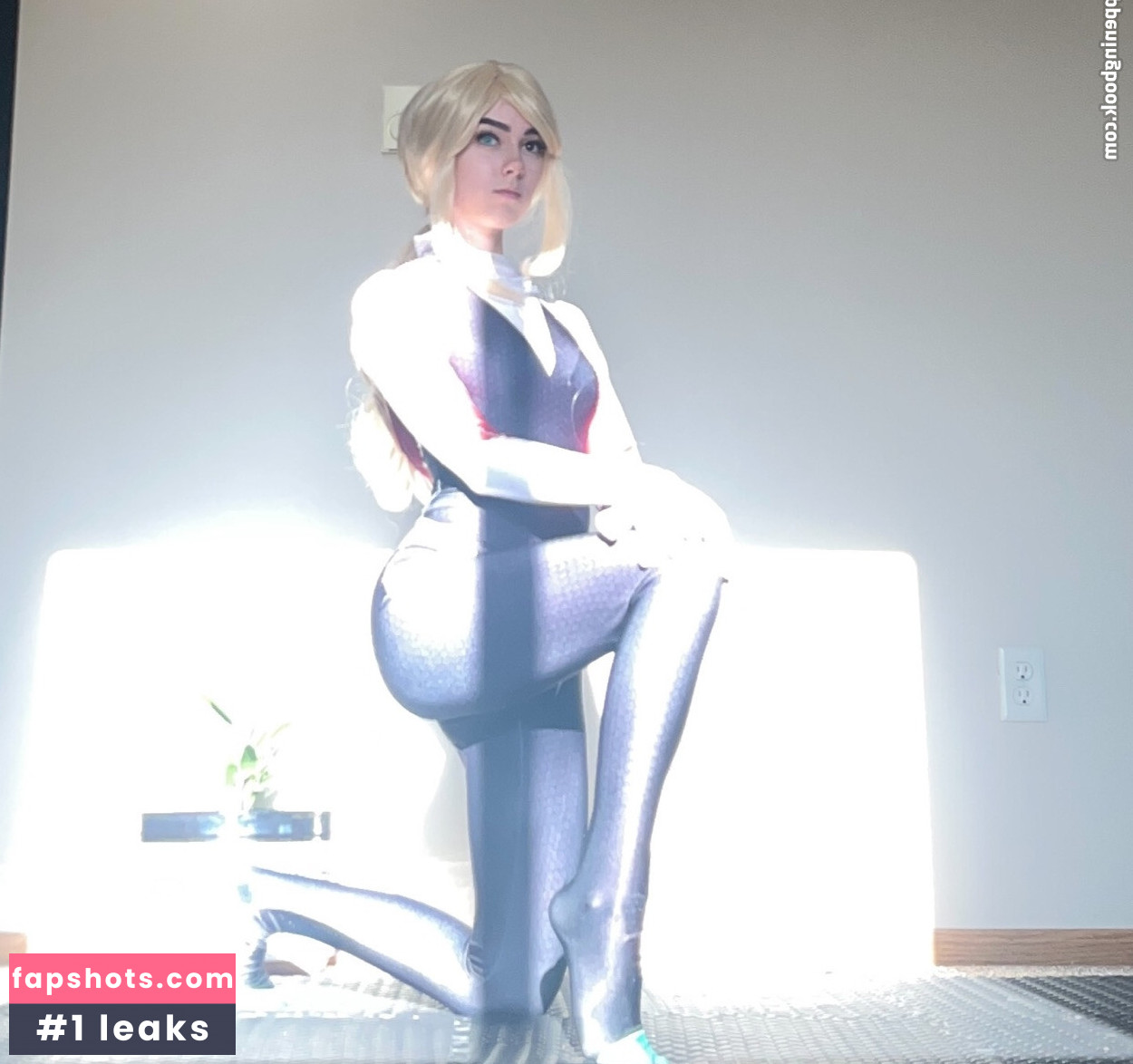 Awkspew_roo2 gallery photo #82