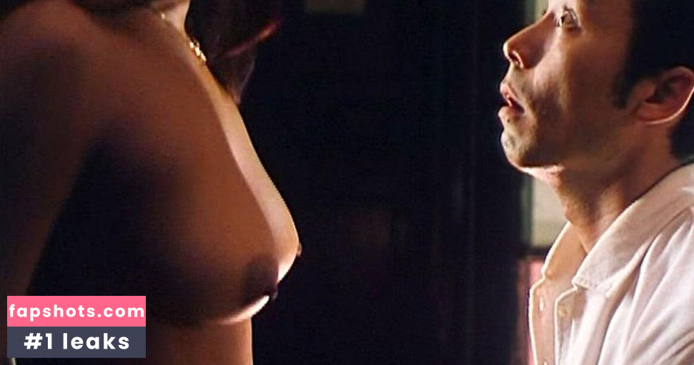 Aya Medel gallery photo #2