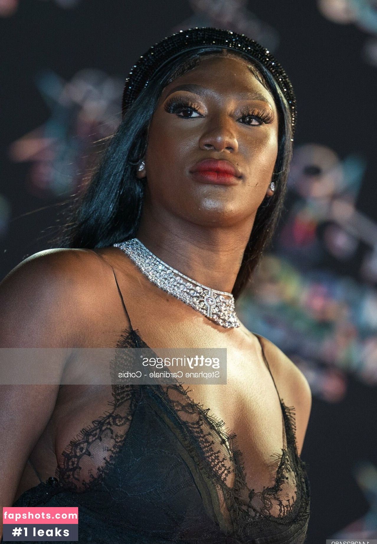 Aya Nakamura gallery photo #17