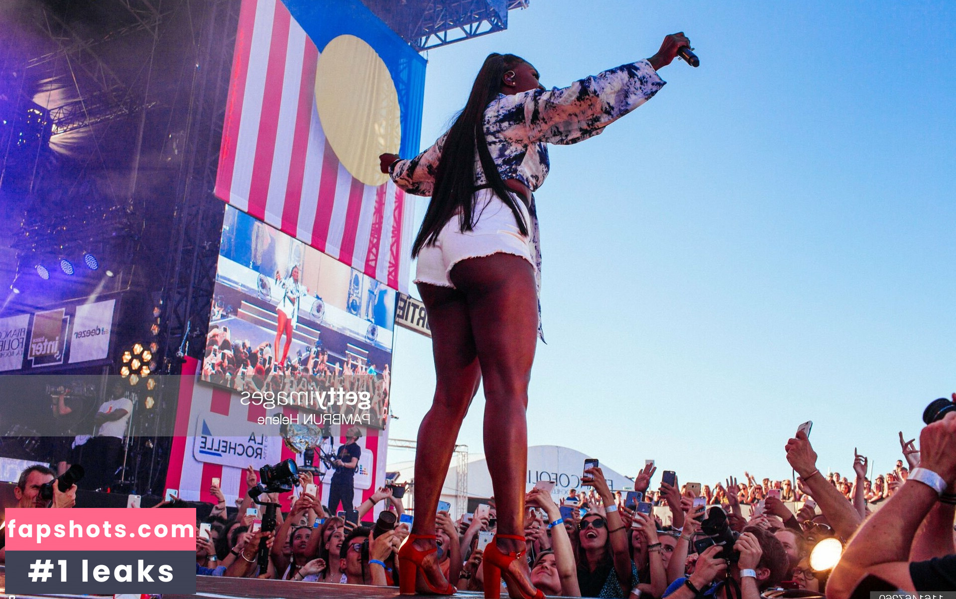 Aya Nakamura gallery photo #22