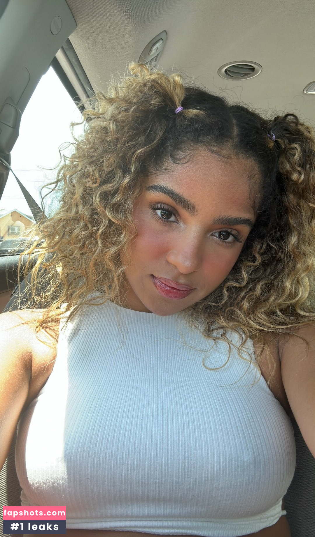 AyannaMarcelin gallery photo #41