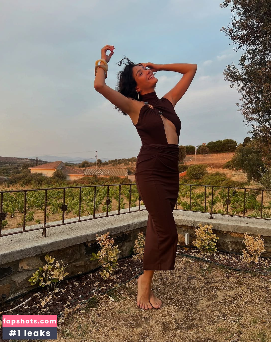 Aybüke Pusat Filtración Desnuda OnlyFans Foto #13 - Fapshots