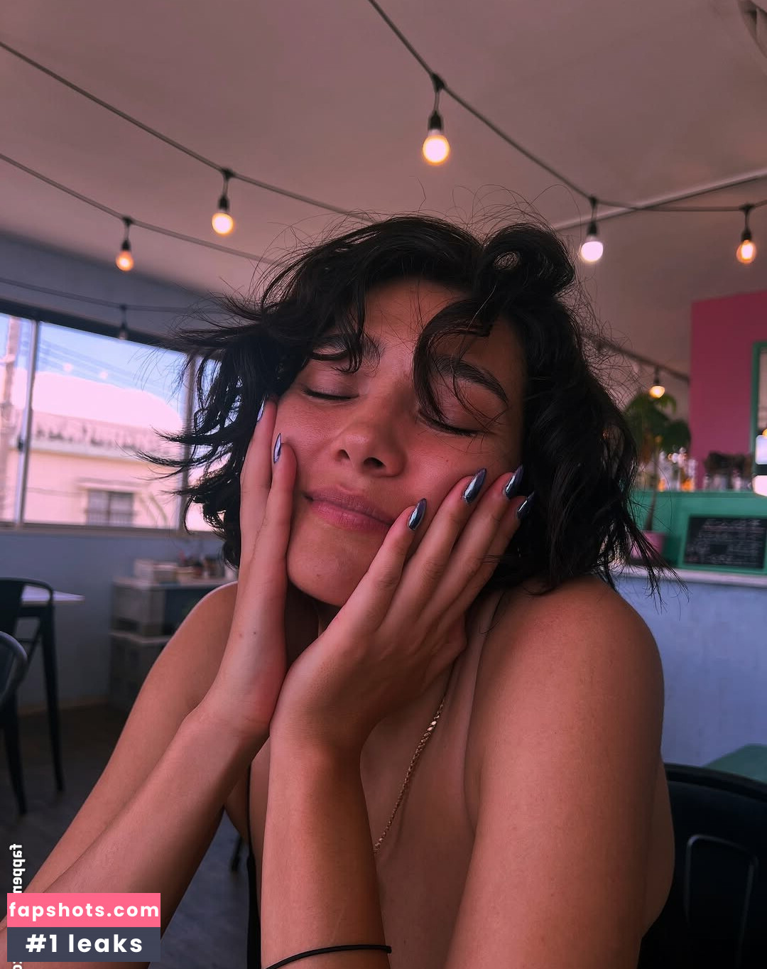 Aybüke Pusat Filtración Desnuda OnlyFans Foto #3 - Fapshots