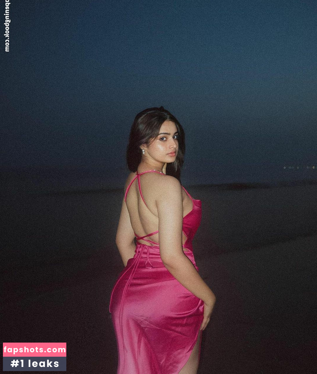 Ayesha Khan gallery photo #15