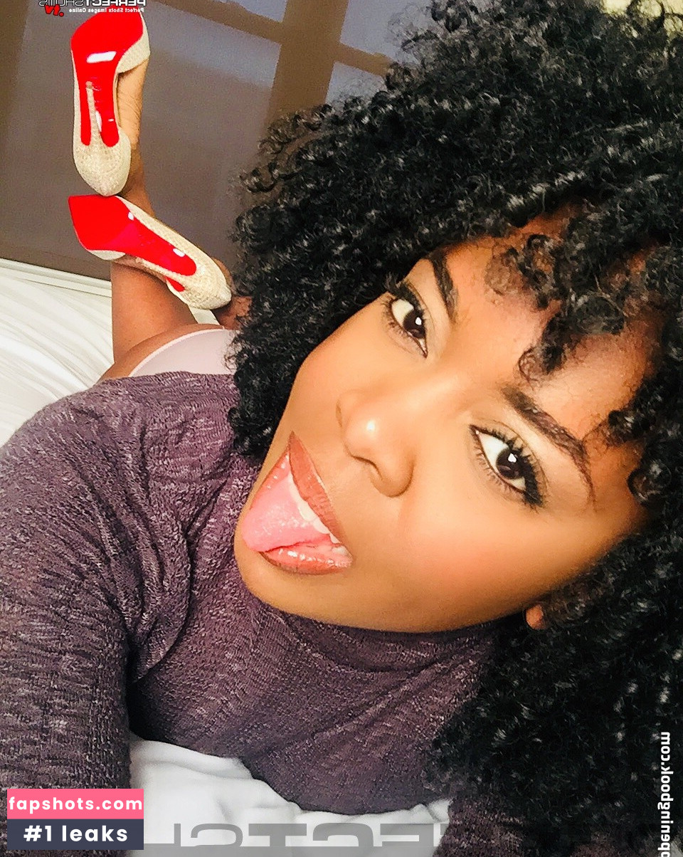 Ayisha Cottontail gallery photo #27