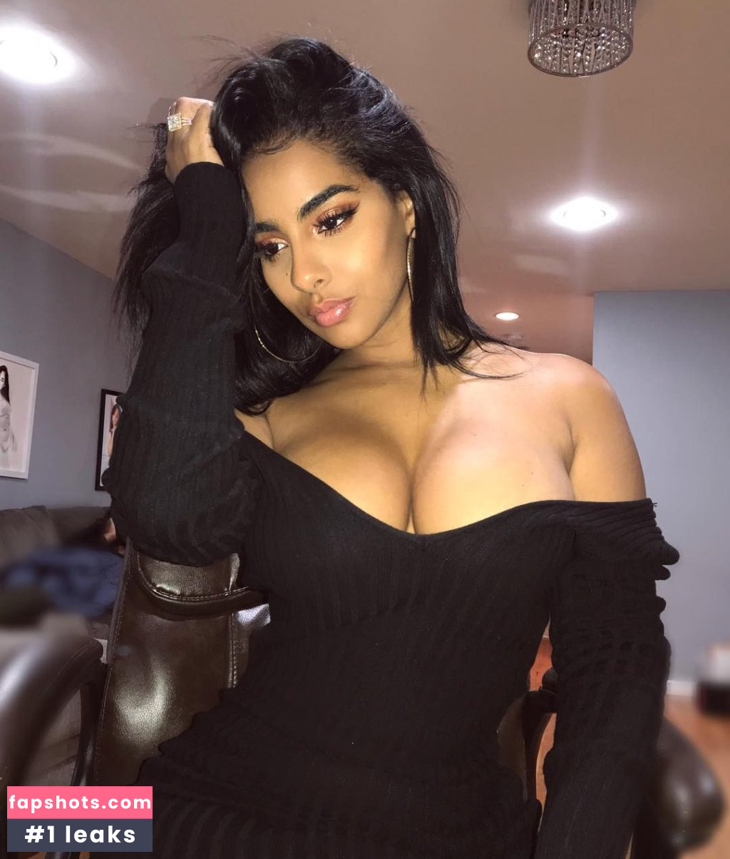 Ayisha Diaz gallery photo #106