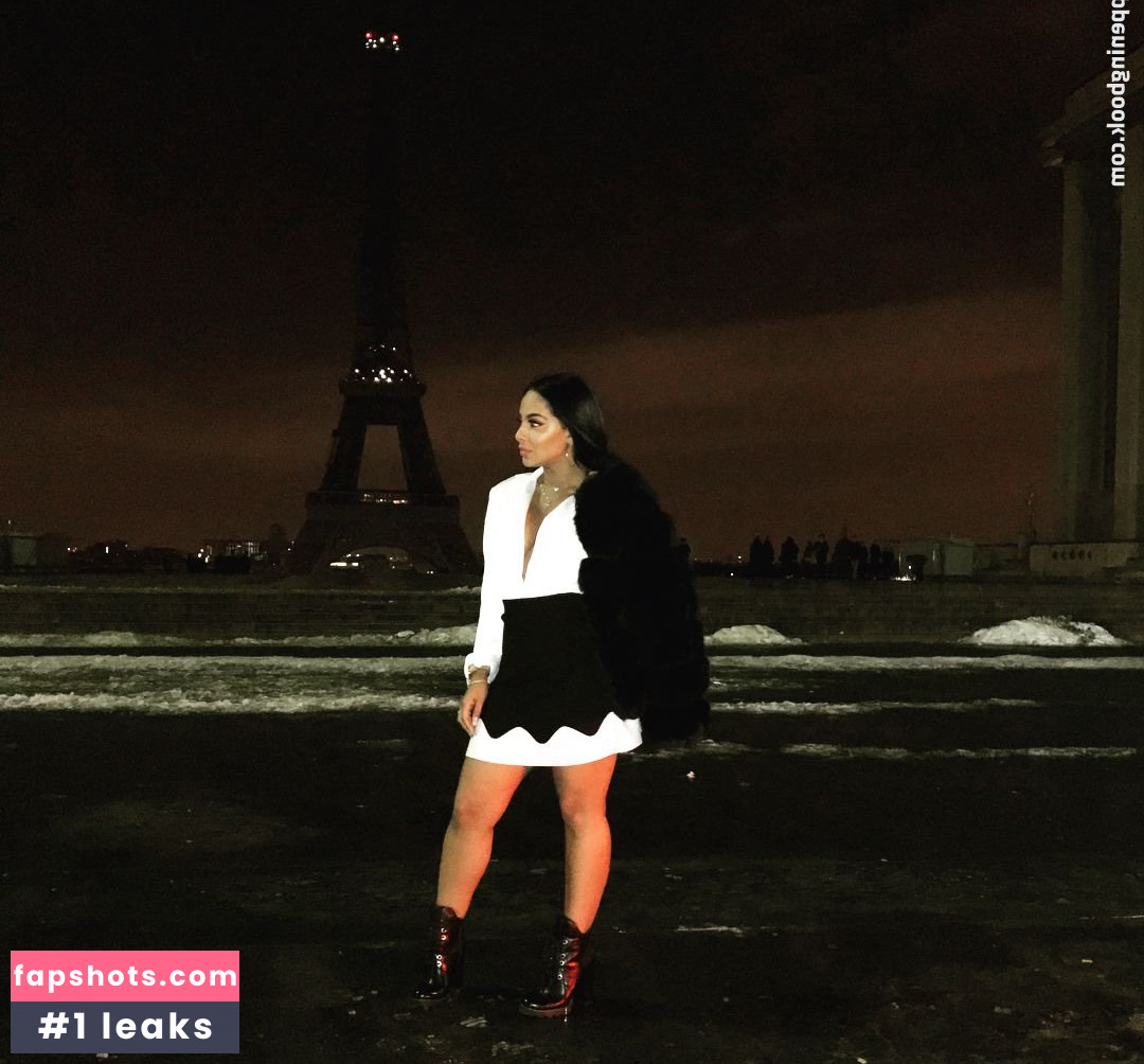 Ayisha Diaz gallery photo #110