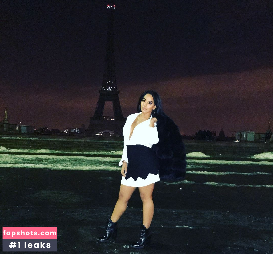 Ayisha Diaz gallery photo #138