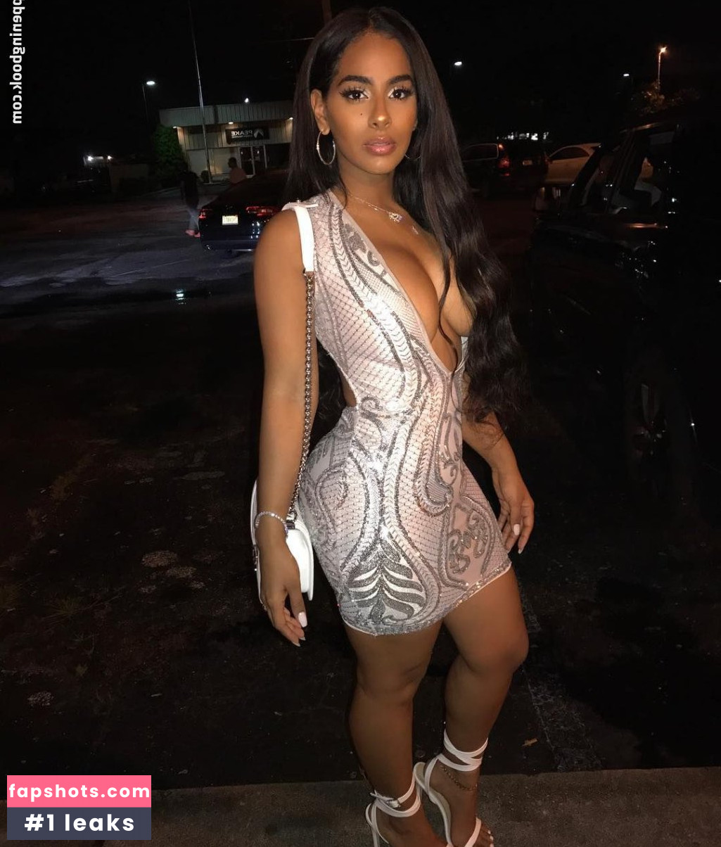 Ayisha Diaz gallery photo #139