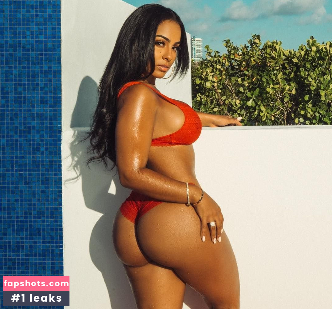 Ayisha Diaz gallery photo #149