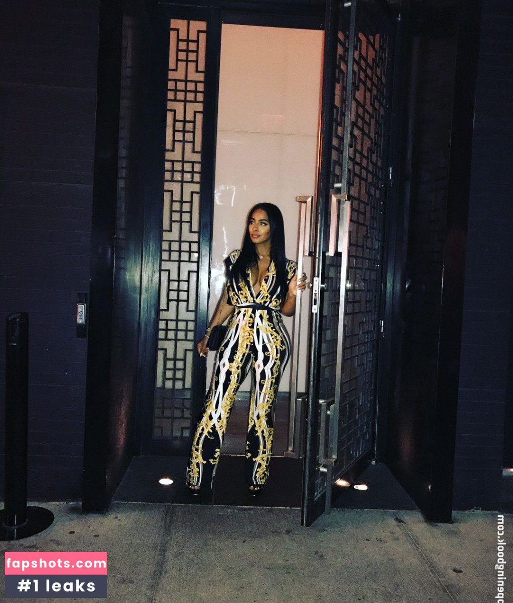 Ayisha Diaz gallery photo #170