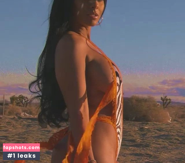 Ayisha Diaz gallery photo #179