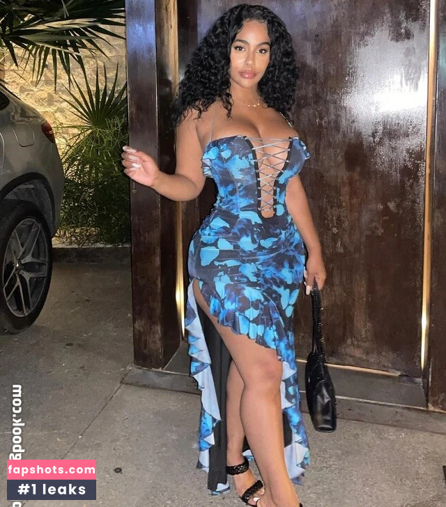 Ayisha Diaz gallery photo #23