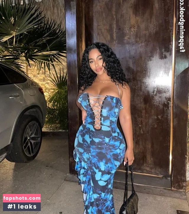 Ayisha Diaz gallery photo #34