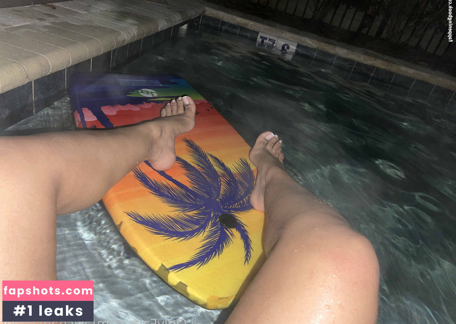 Ayisha Diaz gallery photo #41