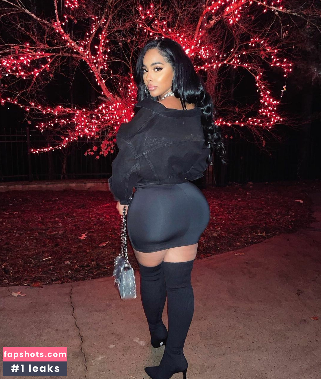 Ayisha Diaz gallery photo #59