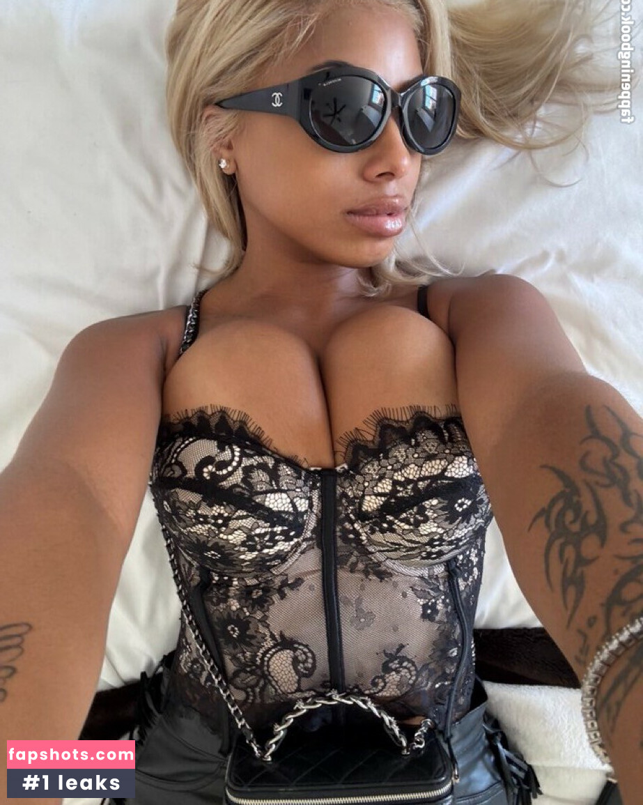 ayisha.mia gallery photo #12