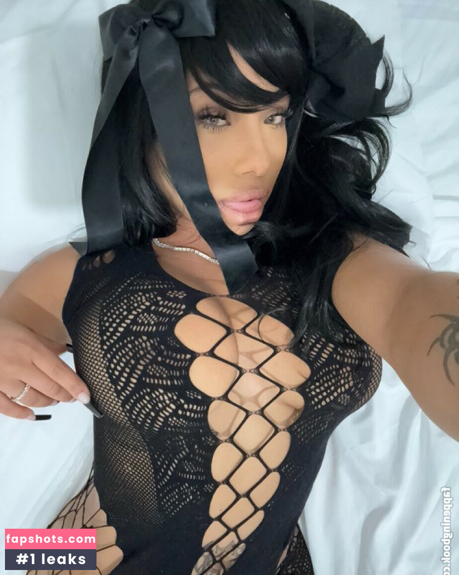 ayisha.mia gallery photo #14