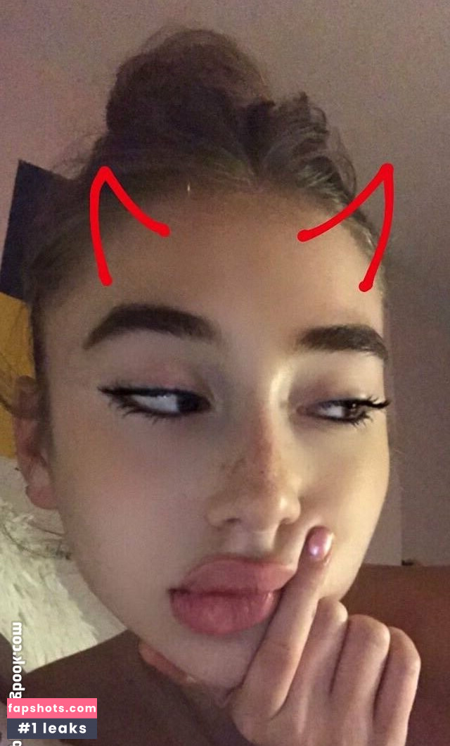 Ayla D'lyla gallery photo #12