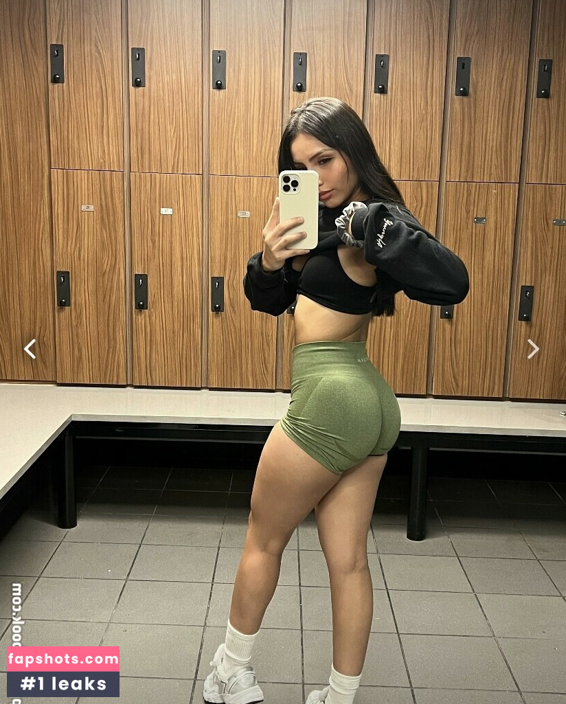 Aylin Perez gallery photo #14