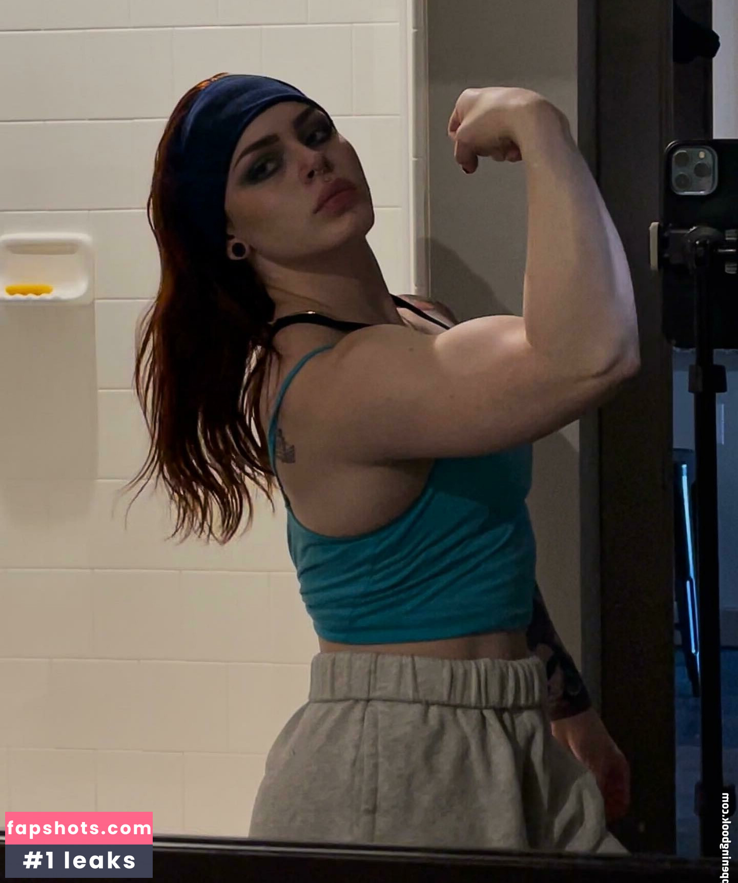 ayshiaschisel gallery photo #3